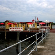 Red Dock Cafe, Saugatuck