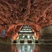 Stockholm&#39;s Tunnel Rail