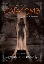 Catacomb (Madeline Roux)