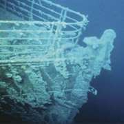 Visit a Shipwreck via Submarine