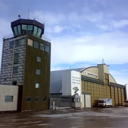 Svalbard Airport, Longyear