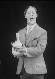 Gus Visser and His Singing Duck (1925) – Short