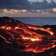 Take Helicopter Ride to See the Volcanoes in Hawaii