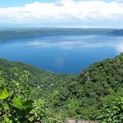 Apoyo Lagoon Natural Reserve, Nicaragua