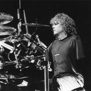 Def Leppard - Our Drummer Has One Fucking Arm