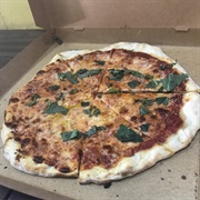 Di Fara&#39;s Pizza - Brooklyn, NY