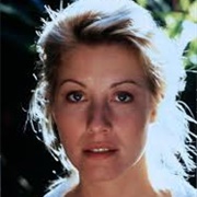Sue Charlton (Linda Kozlowski