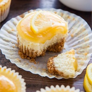 Lemon Ricotta Cheesecake Cupcakes