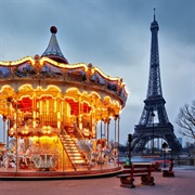 Carrousel De La Tour Eiffel