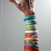 2004: Wristbands for a Cause