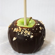 Zwahlen&#39;s Peanut Butter Chocolate-Dipped Apple