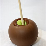Zwahlen&#39;s Milk Chocolate Caramel Apple