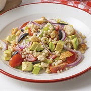 Pasta Salad With Vegetables and Chicken