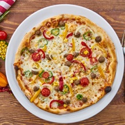 Vegan Mushroom, Tomato and Chili Pizza