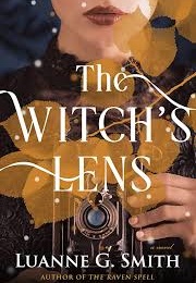 The Witch&#39;s Lens (Luanne G. Smith)