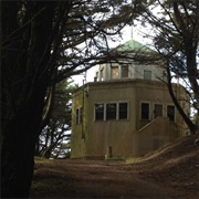 Land&#39;s End Octagon House