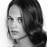 Alicia Vikander