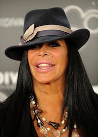 Angela "Big Ang" Raiola