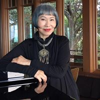 Amy Tan