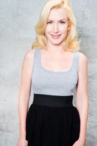 Angela Kinsey