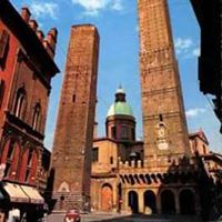 Le Due Torri Di Bologna