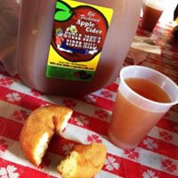 Uncle John&#39;s Cider Mill
