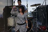 Pretty Girls Make Graves