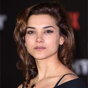 Amber Rose Revah