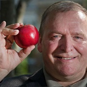 An Apple Picks You Up Better Than a Coffee