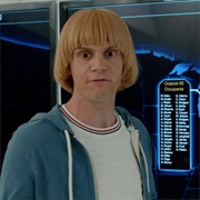 Evan Peters - Jeff Pfister