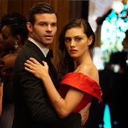 Hayley and Elijah (TO)