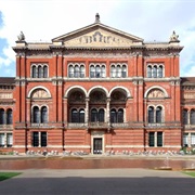 Victoria and Albert Museum (London, UK)