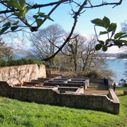 Plomarc'h Pella, Douarnenez