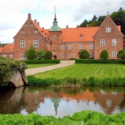 Tirsbæk Palace