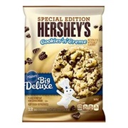 Big Deluxe Hershey's Cookies & Cream Cookies
