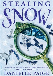 Stealing Snow (Danielle Paige)