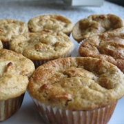 Applesauce Raisin Muffins