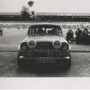 Duncan McKenzie Jumping Mini