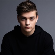 Martin Garrix Ft. Daya