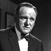 Bernard Lee