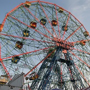 Deno&#39;s Wonder Wheel Amusement Park
