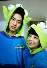 Ok Taecyeon & Emma Wu (2013)