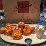 Mickey Waffles (Cafe Fantasia)