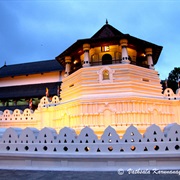 Temple of the Tooth, Kandy