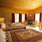 Paradise Lodge (Hike or Raft-In Hotel), Rogue River, Oregon