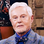 Derek Jacobi