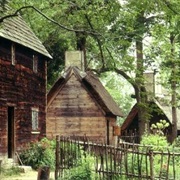 Salem 1630 Pioneer Village