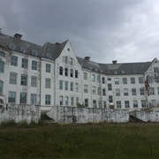 Luster Sanatorium