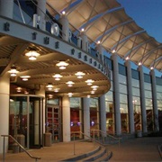 North Shore Center for the Performing Arts