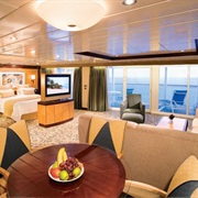 Owner&#39;s Suite, Navigator of the Seas